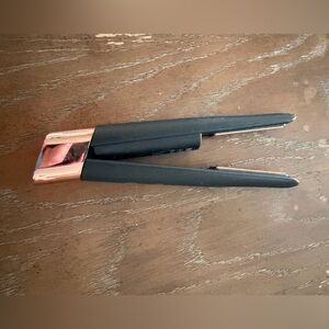 Wireless Black and Rose Gold Hair Straightener